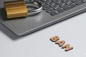 Tips Memanfaatkan Sosial Media untuk Berjualan & Cara Menghadapi Kasus Banned Akun